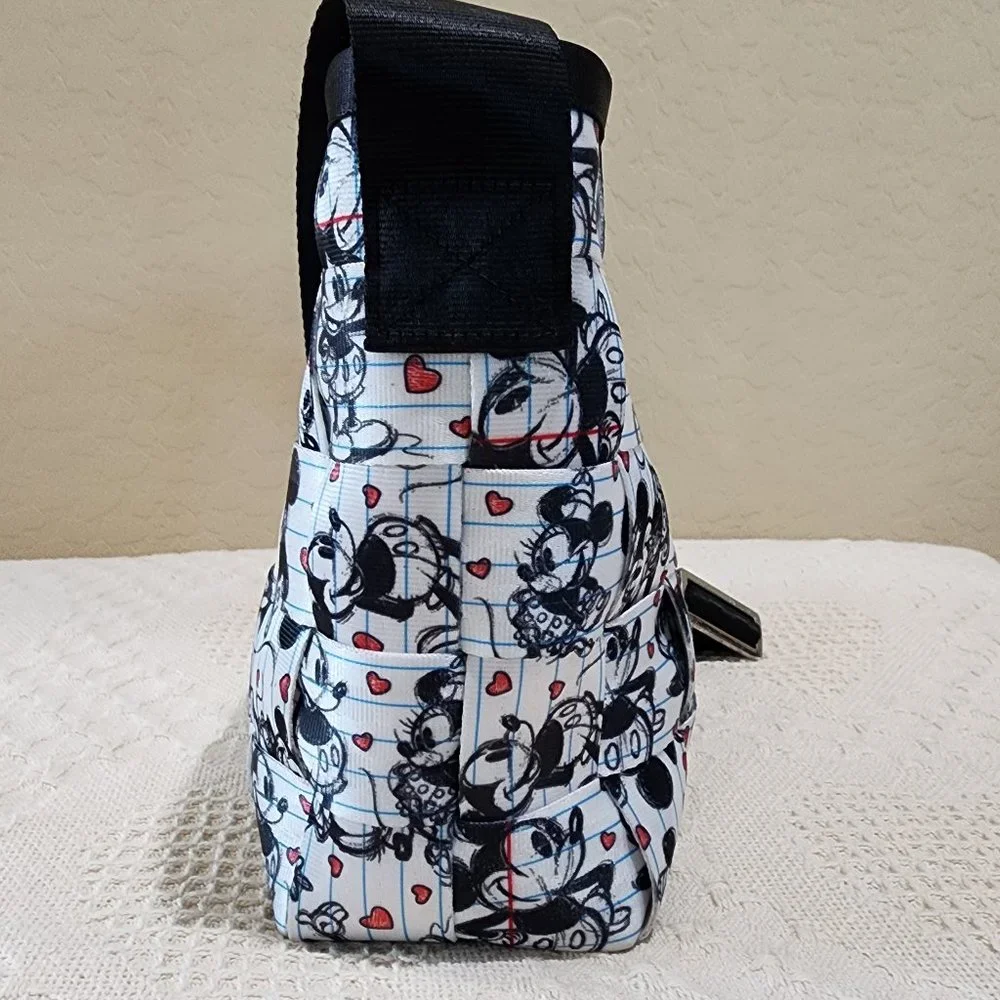 Disney Couture Mickey Minnie Sweethearts Love Black White Purse Harveys Seatbelt